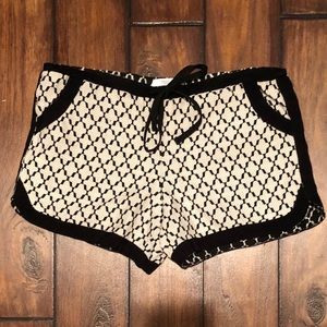 Piperlime Shorts Size Small